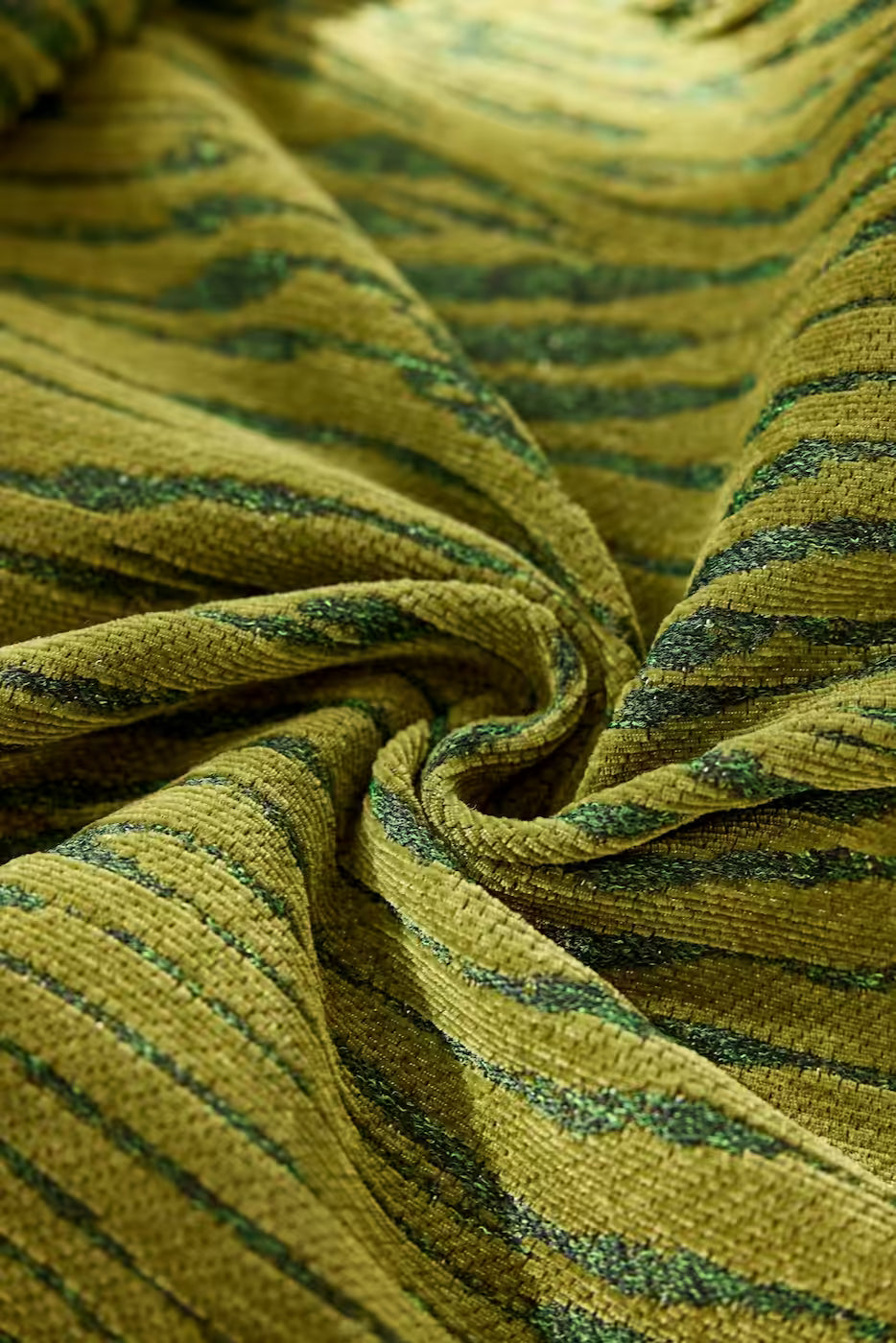Anti-Scratch Jacquard Chenille Pet Sofa Cover