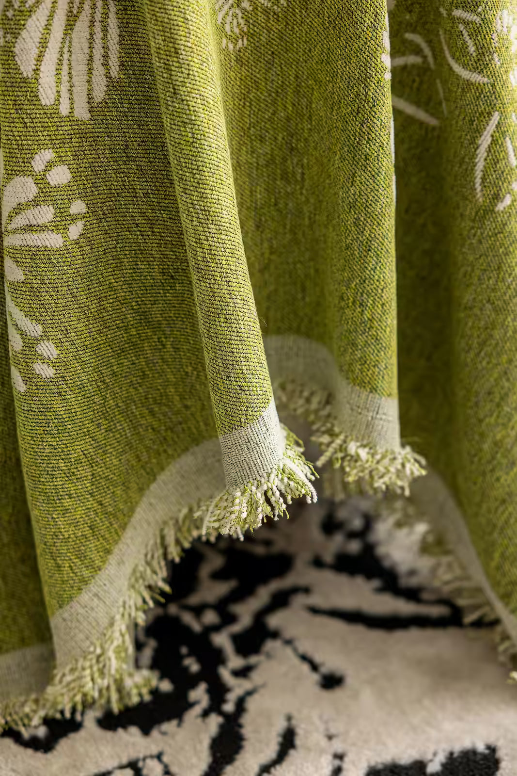 Chenille Pet Sofa Cover – Butterfly Weave
